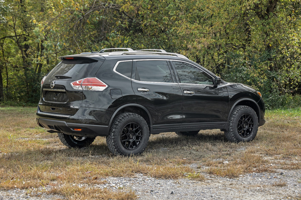 Rough Country - 1.5 Inch Lift Kit - Lifted Struts - Nissan Rogue 4WD (2014-2020)