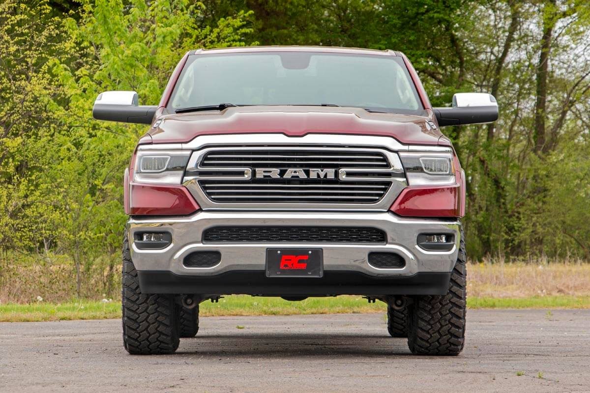 Rough Country 3.5 Inch Lift Kit - Ram 1500 2WD 4WD (2019-2023)